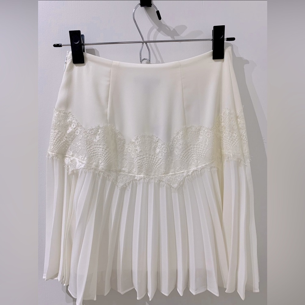 Express skirt - NWT